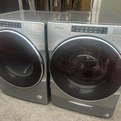 LIKE NEW !! WHIRLPOOL JUMBO STEAM FRONT LOAD WASHER AND GAS DRYER SET 