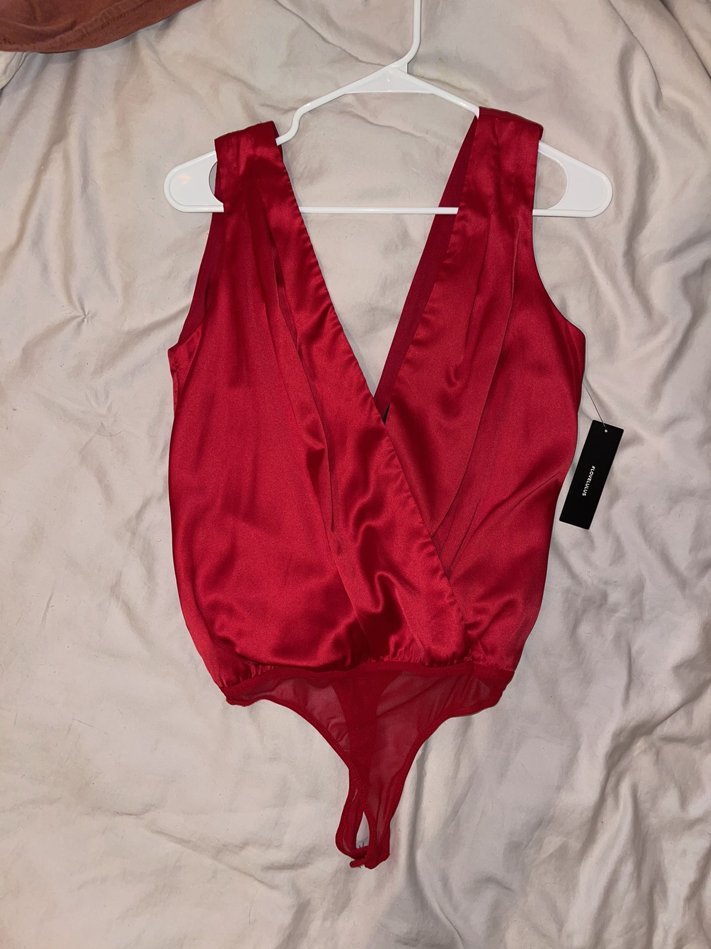 xs Red Lulus Bodysuit NWT!