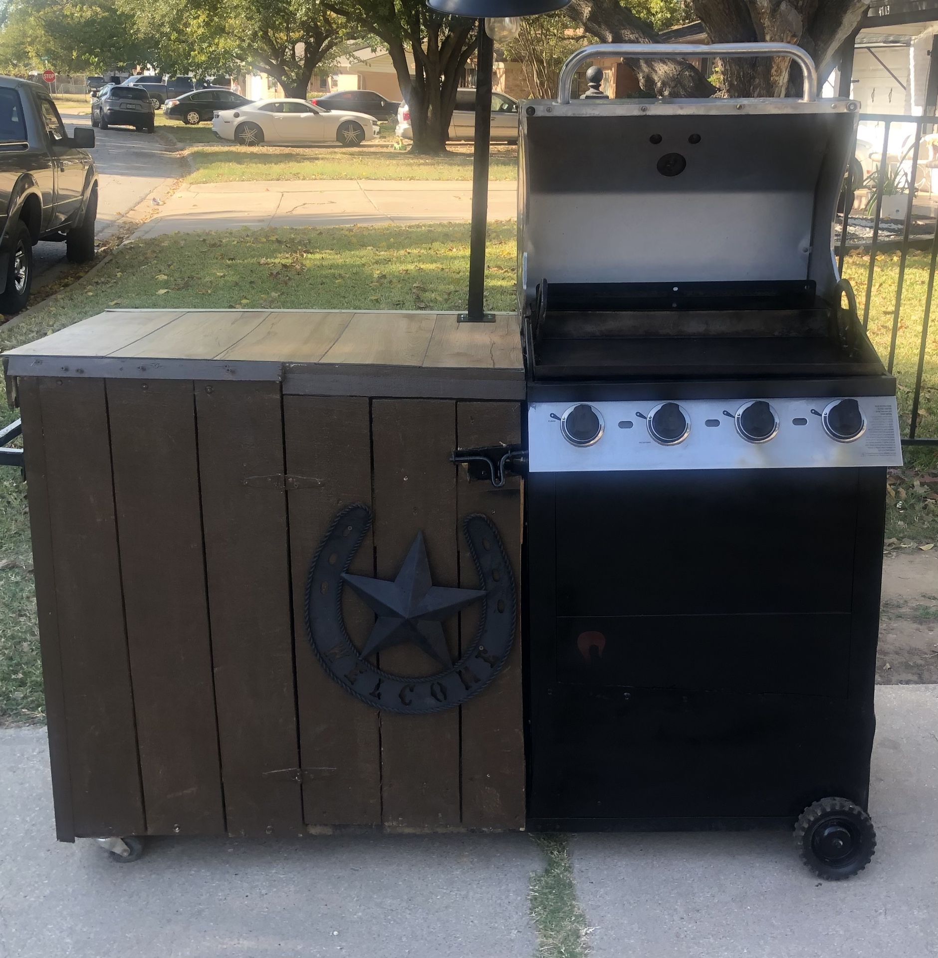 Gas Grill With Cabinet