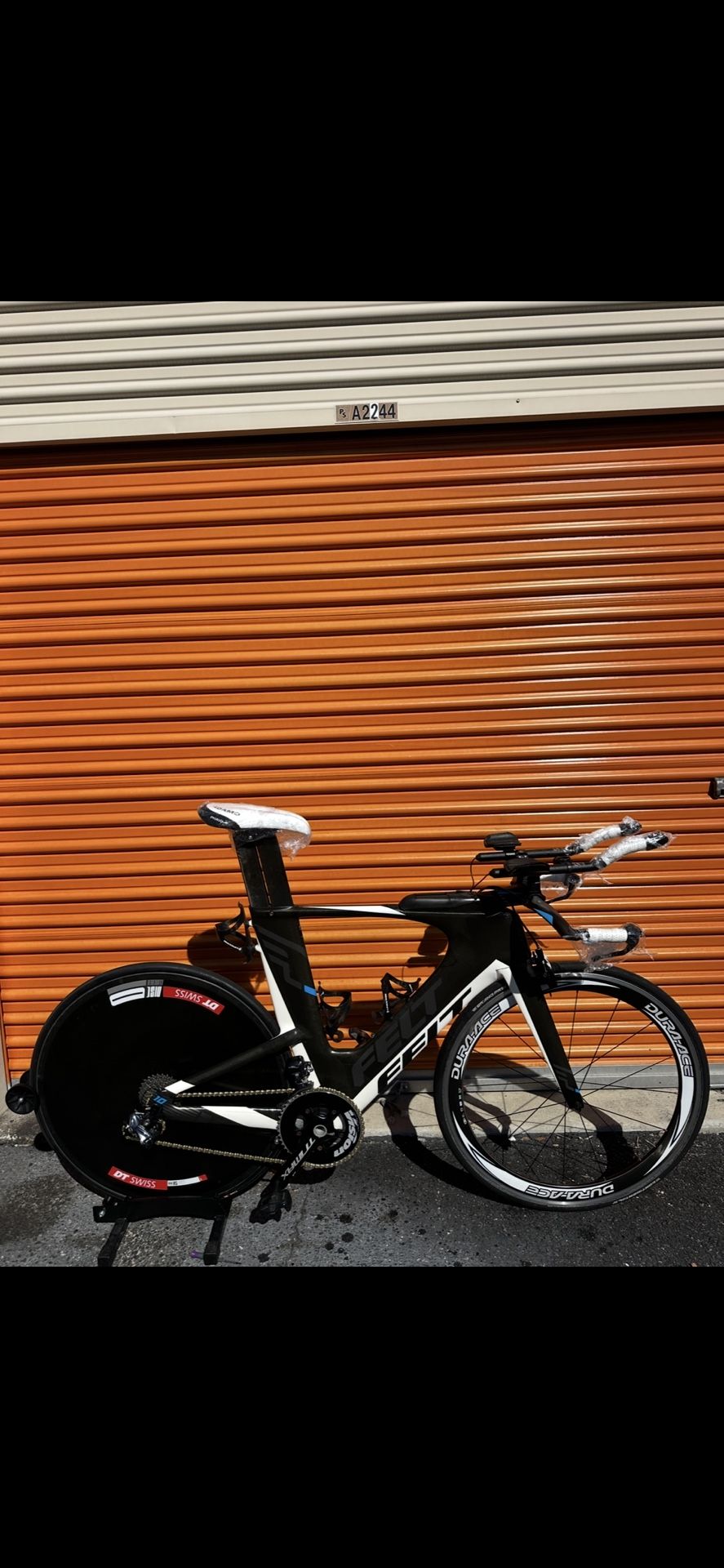 FELT IA 10 SIZE 56 Ironman Triathlon TT Race Bike