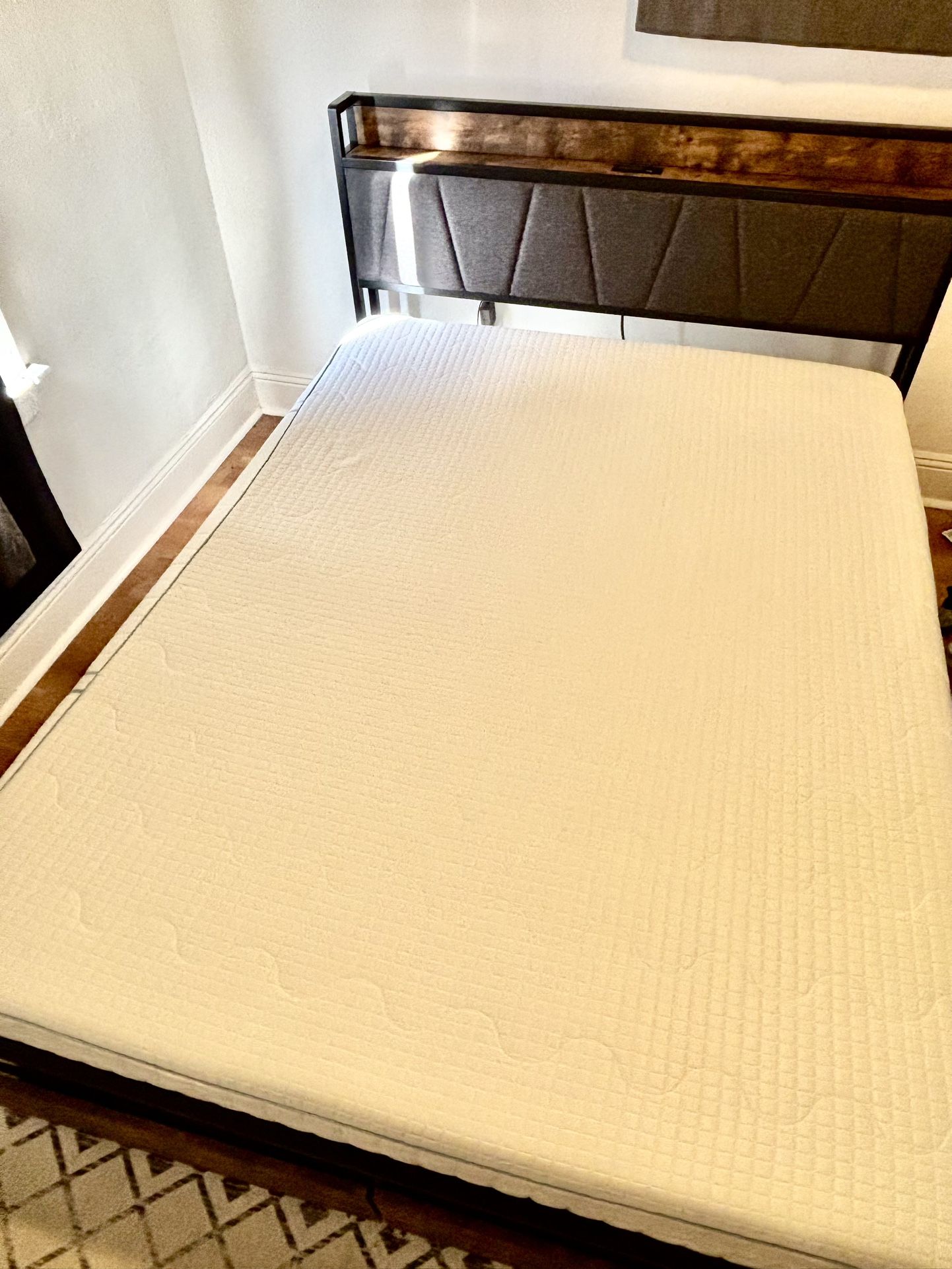 Queen Mattress And Bedframe