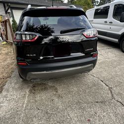 2019 Jeep Cherokee Limited 