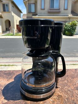 Toastmaster 12-Cup Coffee Maker - Very Good Condition