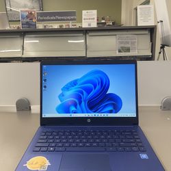 HP Laptop 💻  w/Extras