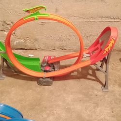 Hot wheel Tracks