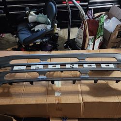 Ford Bronco 2024 Grille