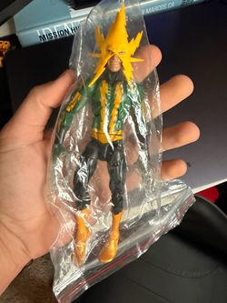 Marvel Legends Electro