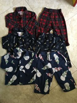 3 Gymboree pjs set