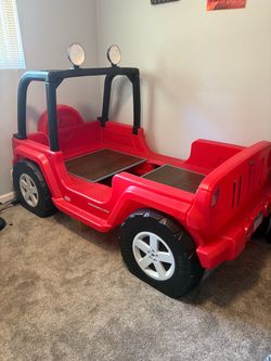 Free kids car bed