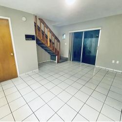 Townhouse 2/2 Coral Gate