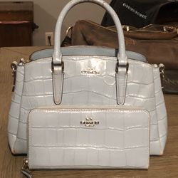 Genuine Coach Purse W/matching wallet