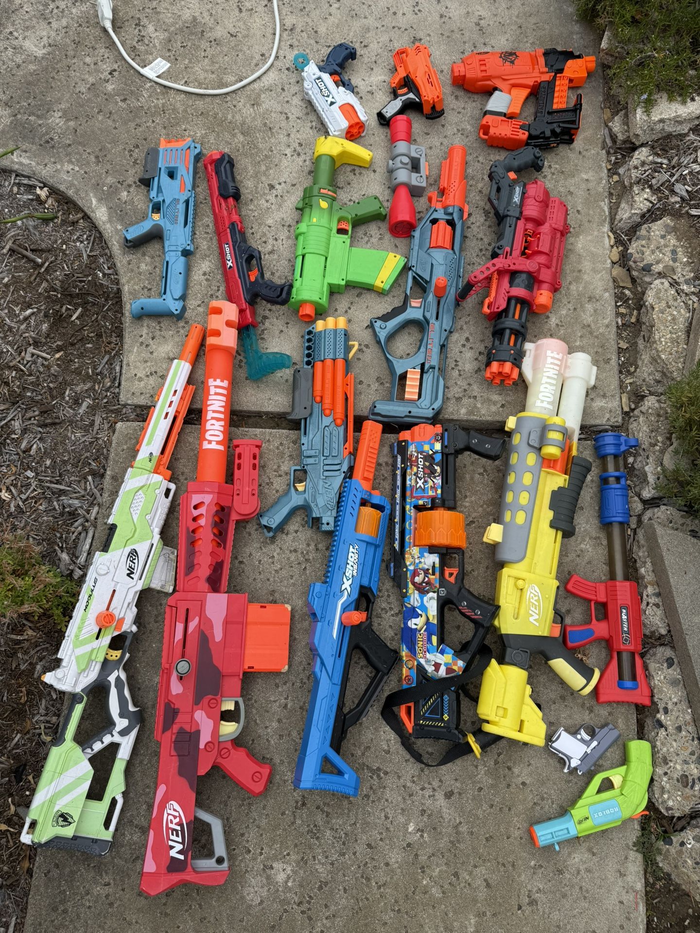 A lot Of Nerf Guns