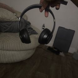 Beats Solo Pros 
