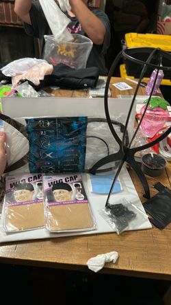 Wig stuff