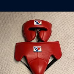  Large Winning Cup And Headgear