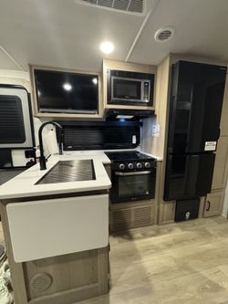 2025 Flagstaff Micro Lite 25BHS