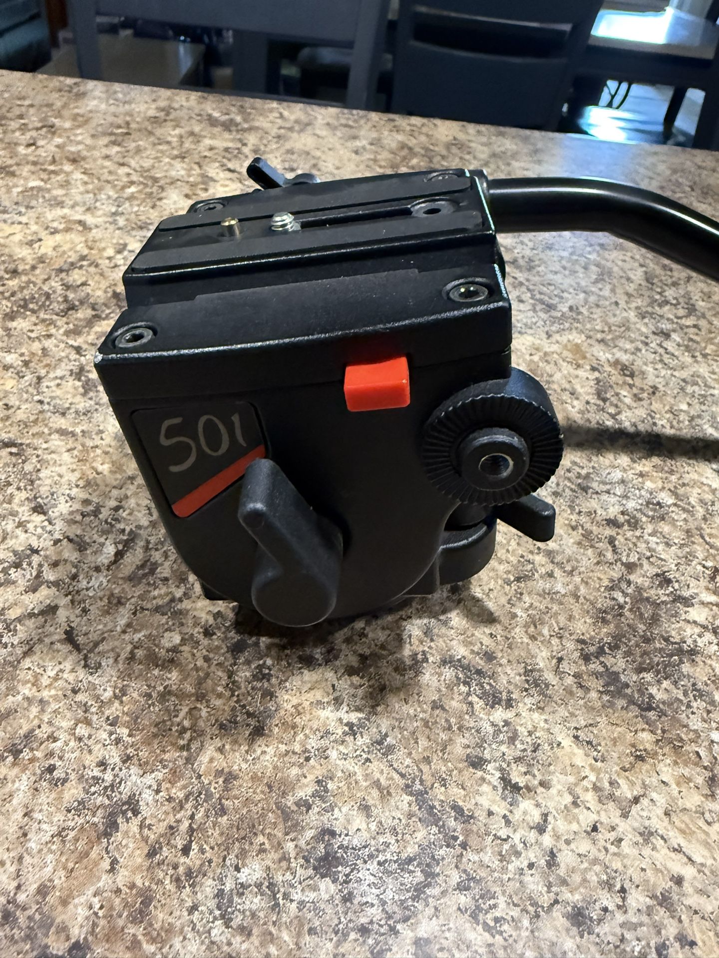 Manfrotto (Bowen) 501 Fluid Head, Also Known As Model 3433