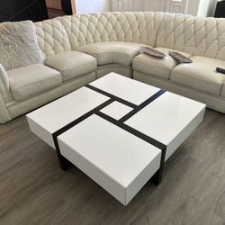 COFFEE TABLE 