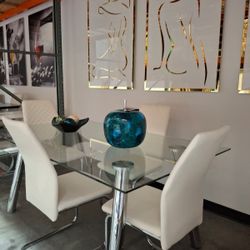 Beautiful Dining Set On Sale $699