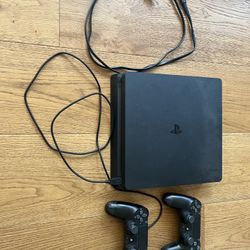 PS4 with 2 controllers