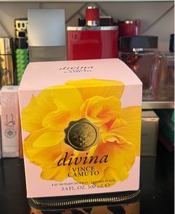 DIVINA Vince Camuto