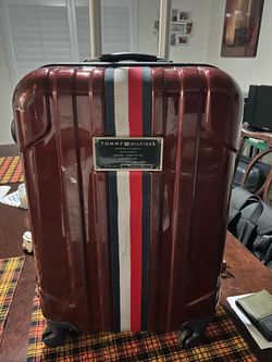 Tommy Hilfiger Carry On Suitcase