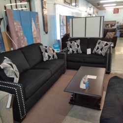 😍 Beautiful Sofa And Loveseat Set