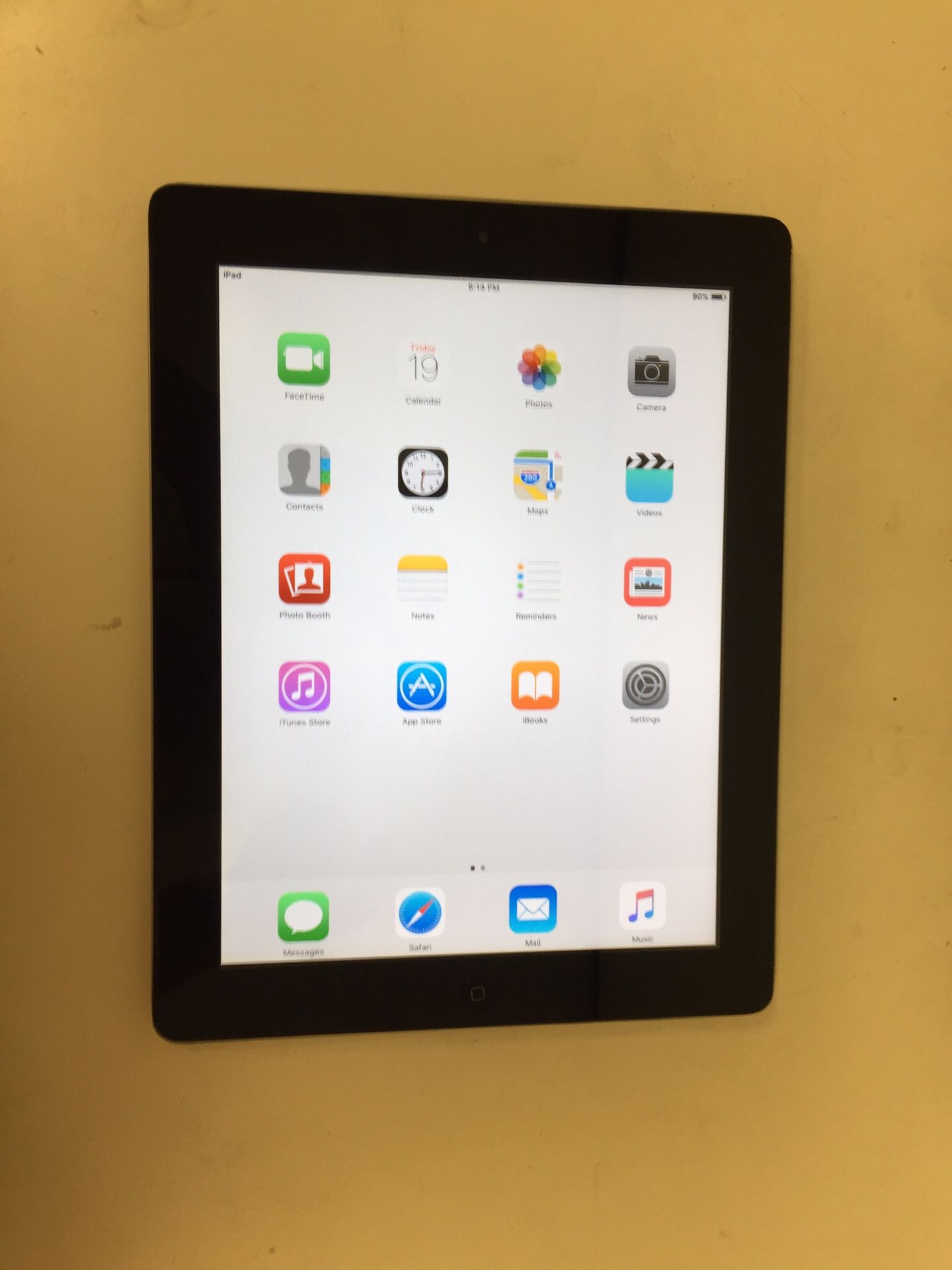 Apple ipad 2 32gb wifi with charger good condition