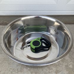 Dog bowl and retractable dog leash