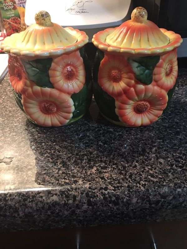 Ceramic sunflower canister