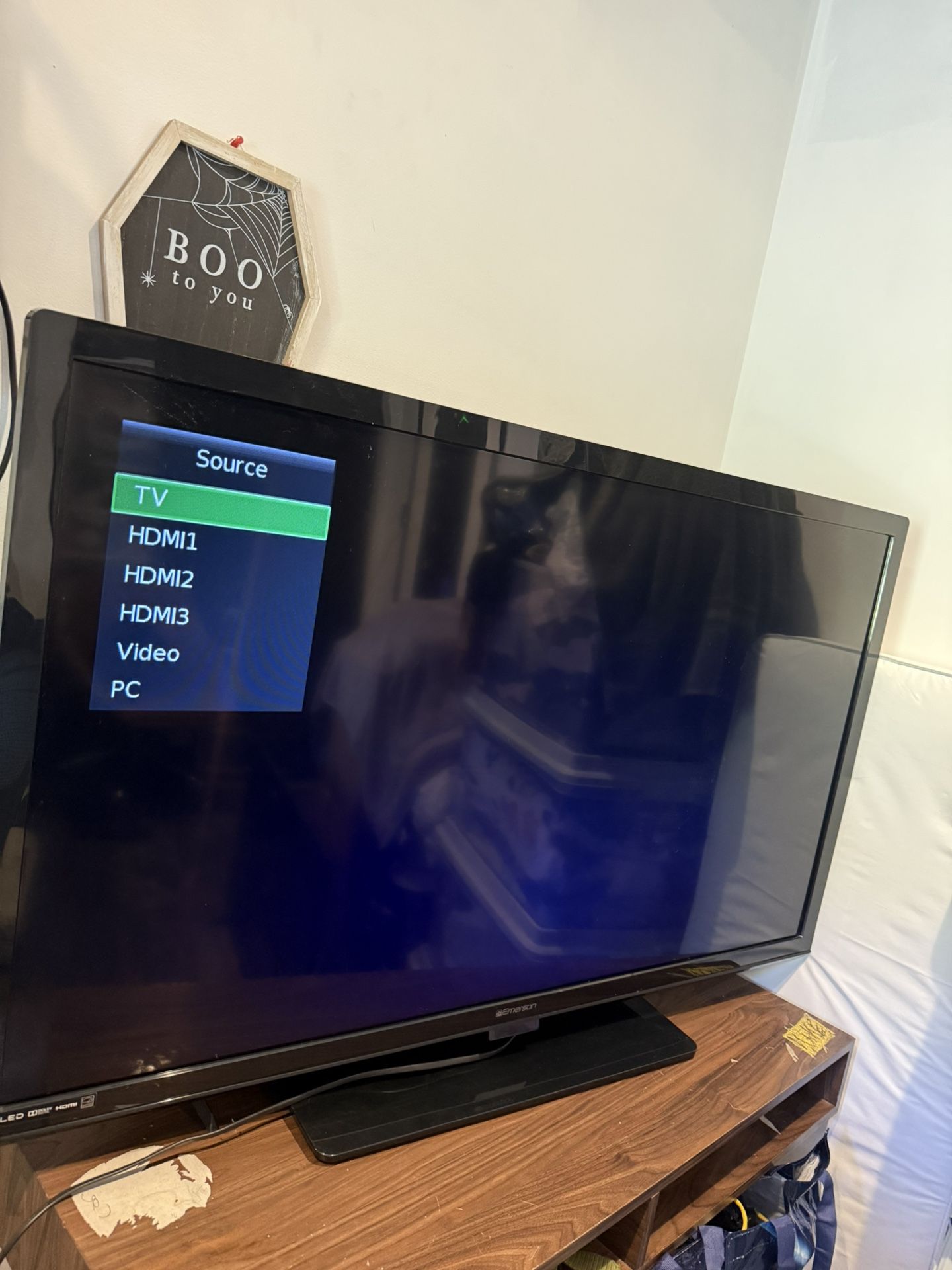 Emerson Tv 40 $ 50 Inch