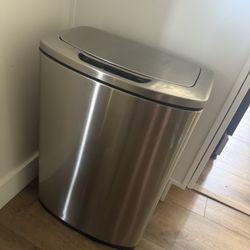 Stainless Steel Trash Can With Sensor 