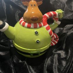 Cracker Barrel Merry Merry Reindeer Teapot