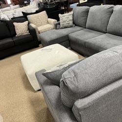 Beautiful Stylish Entertainment Sectional!