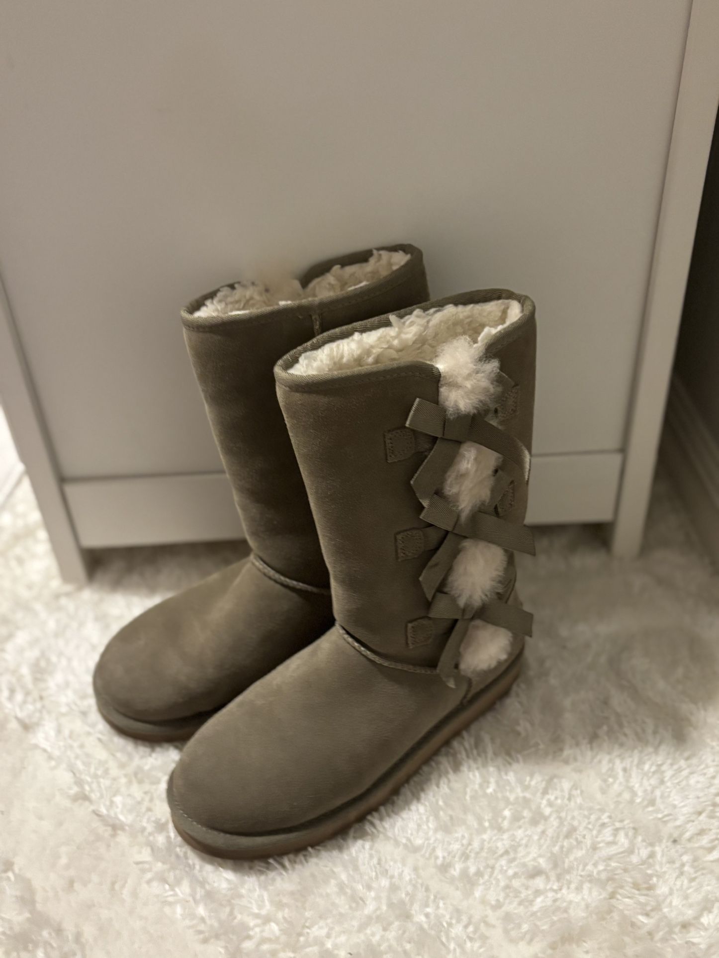 Boots by Ugg 