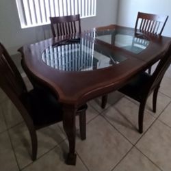 Dinning Room Table