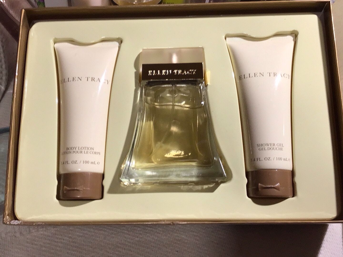 Ellen Tracy For Women Set:EDP+body Lotion +shower Gel = New