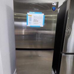 MIDEA 50/50 FLEX 3 WAY CONVERTIBLE UPRIGHT FREEZER WITH 1 YEAR WARRANTY/1 AÑO DE GARANTIA POR ESCRITO 
