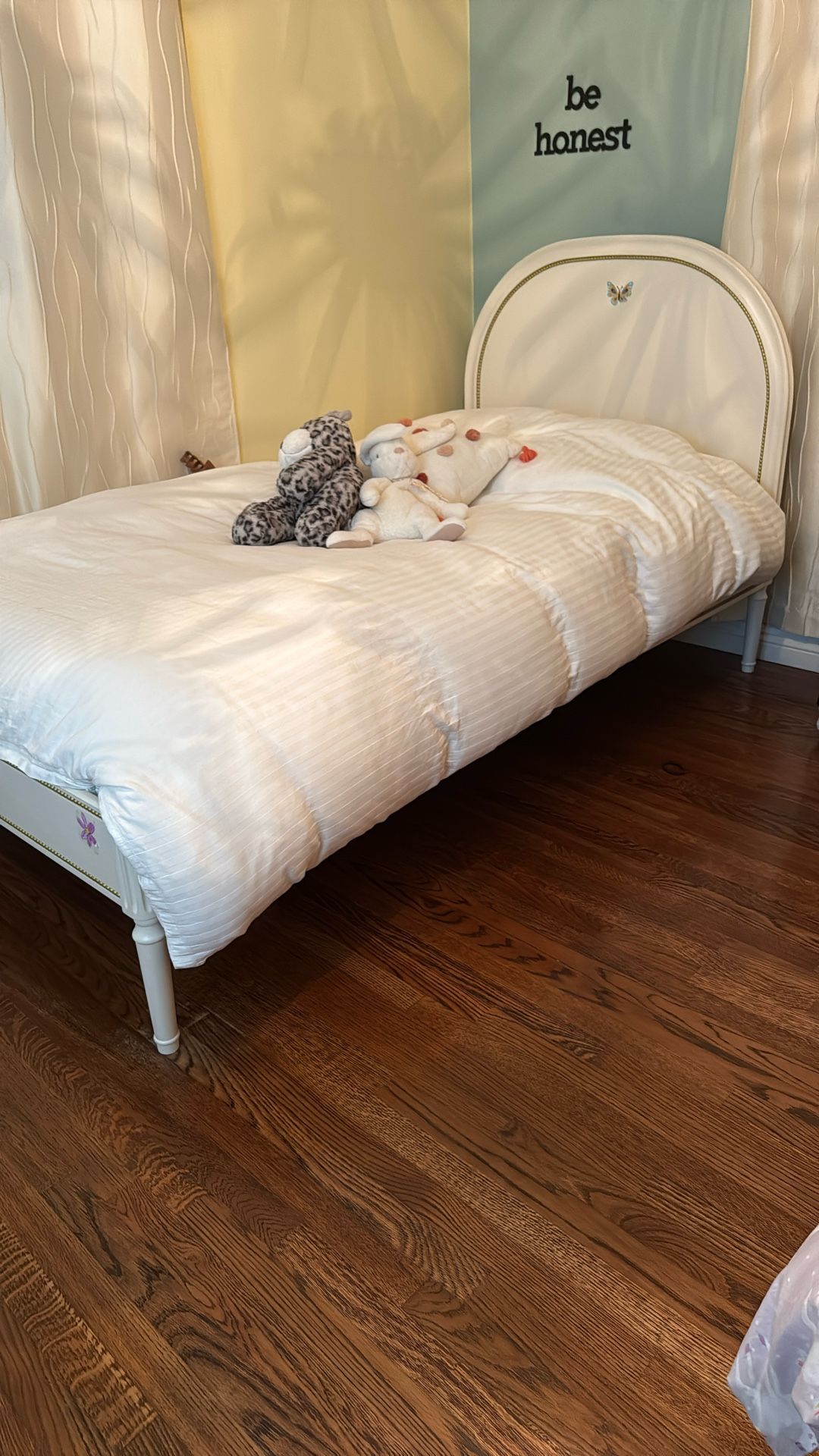 Twin Size Bed