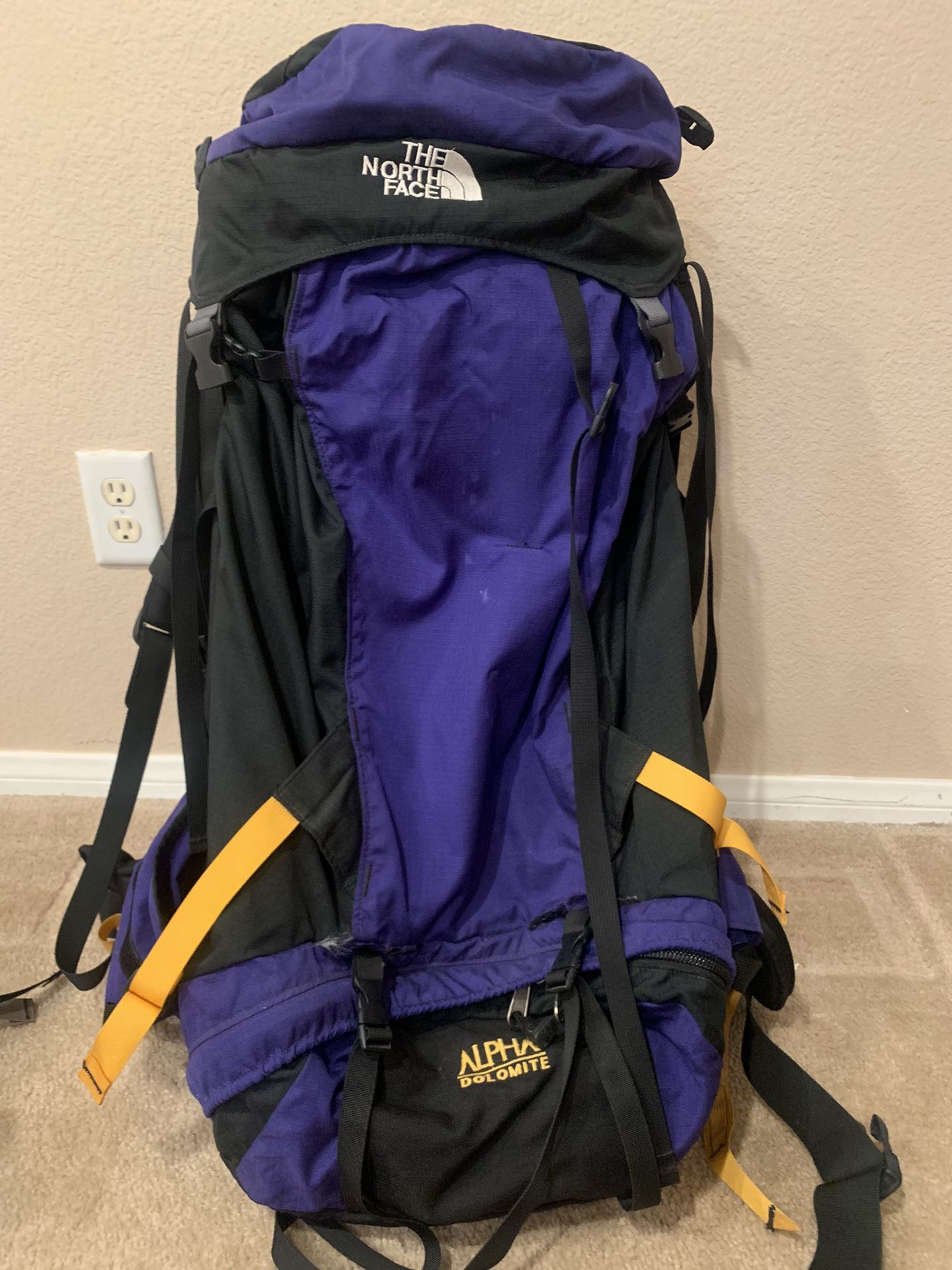 north face backpack sri lanka The North Face 60+6 L Traveling Bag/ Adjustable Hiking Camping Backpack