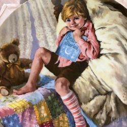 Very Nice Vintage Collection Of Porcelain Plates With Certificates 