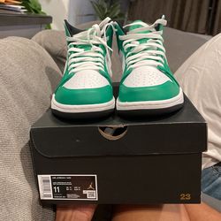Lucky Green Jordan 1 Mid