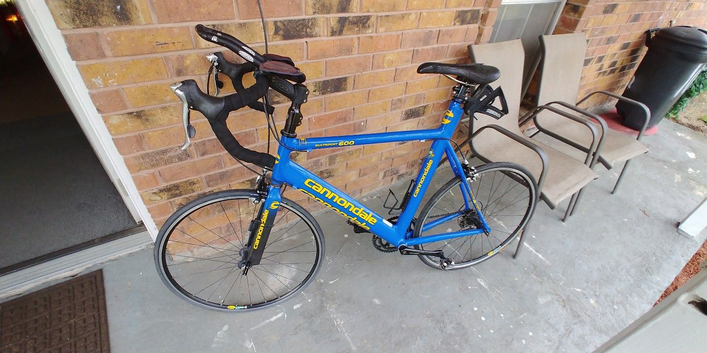Cannondale Multisport 600 caad 4 aero for Sale in Terrell, TX