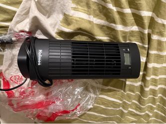 Desk fan. Selling for $10