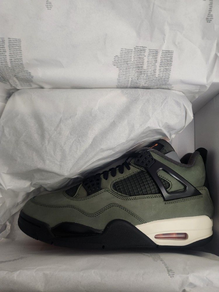 Air Jordan 4 Undefeated Size 8.5M
