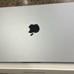 Apple macbook pro M1 14 inch 512 ssd 16 gb ram 