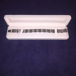 Impeccable Solid Sterling Silver Wrist Bracelet