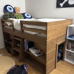 Kid’s Twin Bed Wooden Barn Style