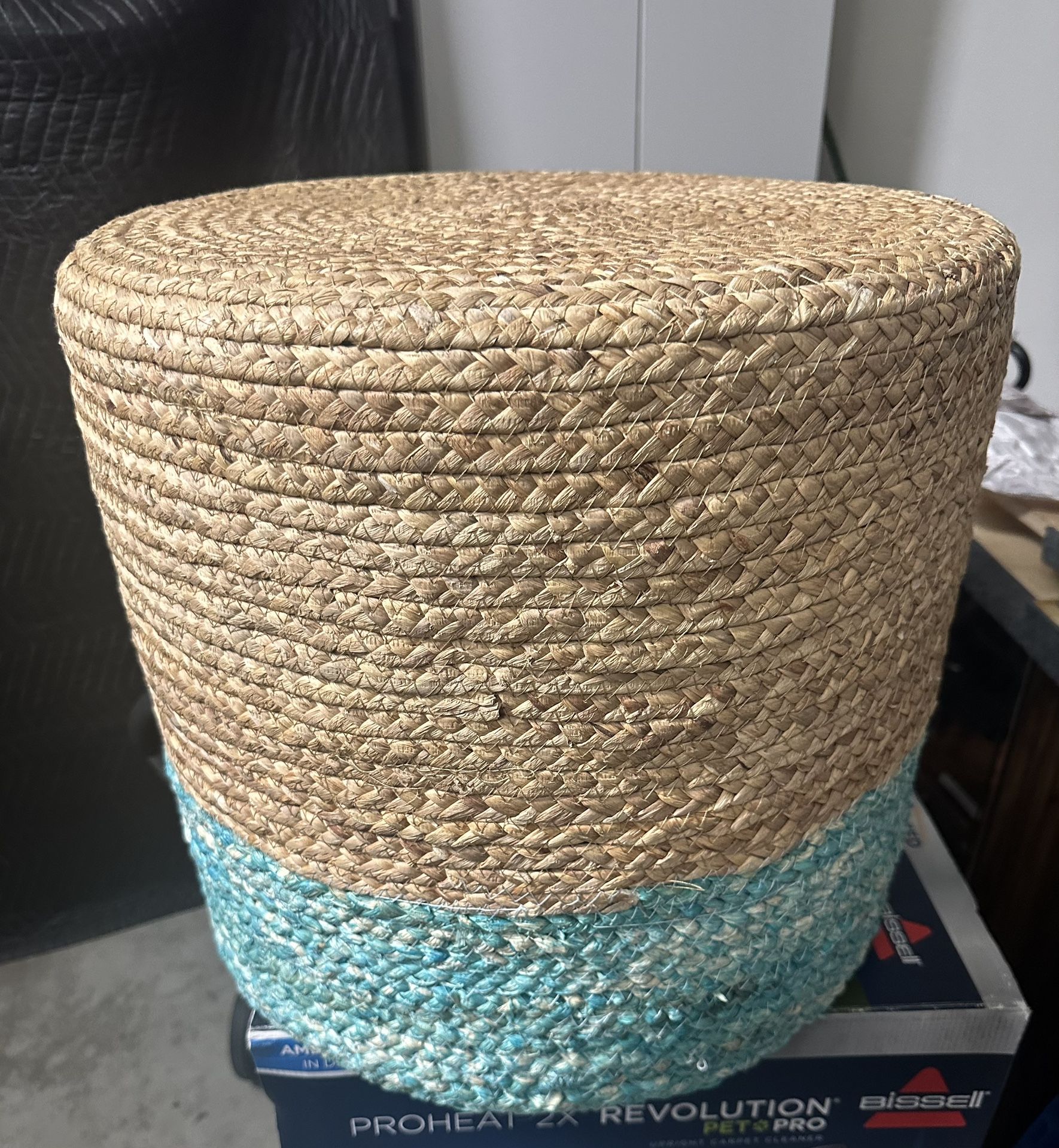 Large Ottoman/Pouf Sturdy and Natural Made . Like New,, bought for Staging. Cost $100+tax 