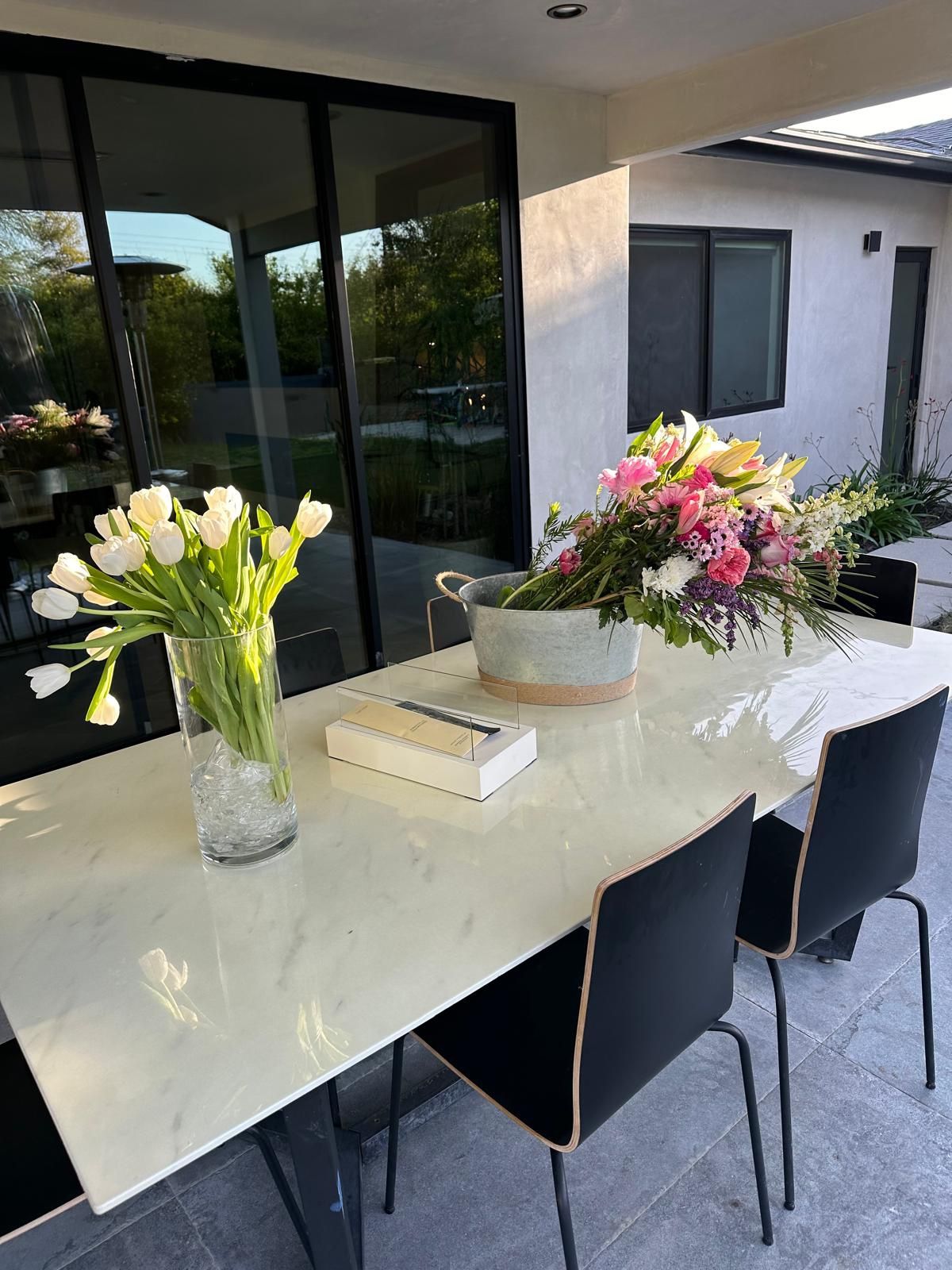 Modern Dining Table & 6 Chairs